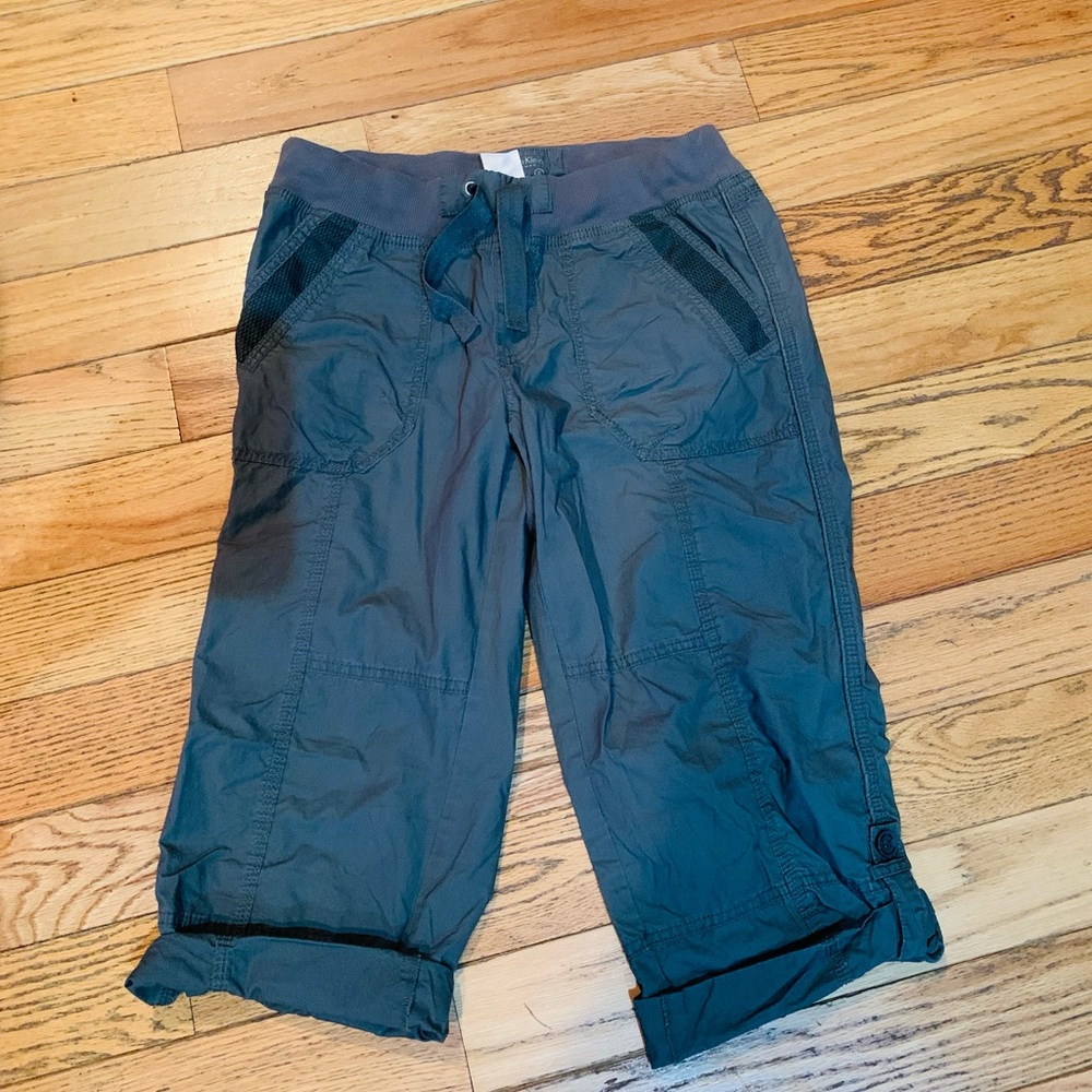 Calvin Klein Women’s performance Cargo Capris Pants